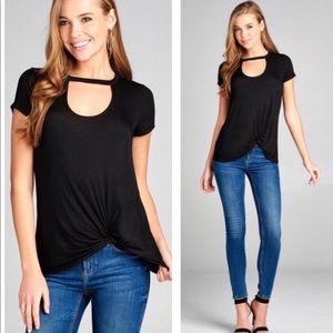 ‼️Black choker twist front top!‼️🖤